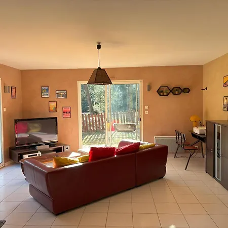Дом отдыха Maison Aux Portes De La Foret Avec Piscine Privee, Wi-fi Et Animaux Admis - Fr-1-323-558 Сен-Жан-де-Мон