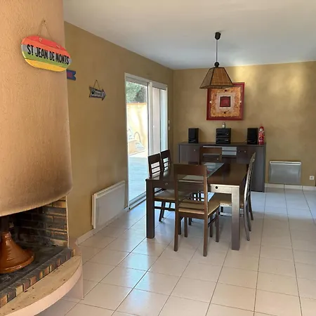 Дом отдыха Maison Aux Portes De La Foret Avec Piscine Privee, Wi-fi Et Animaux Admis - Fr-1-323-558 *